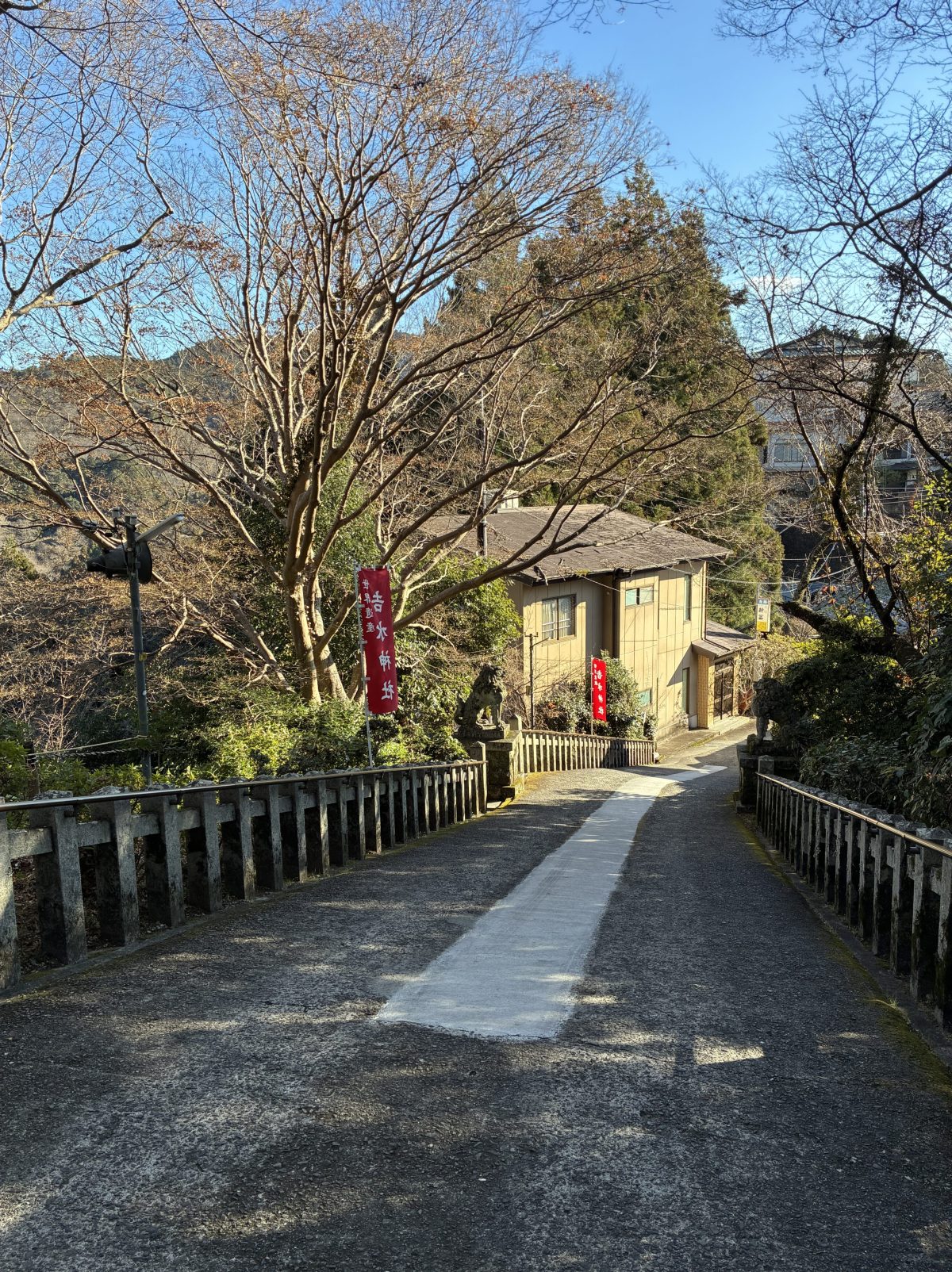 2026年奈良県吉野山の吉水神社の参道の階段