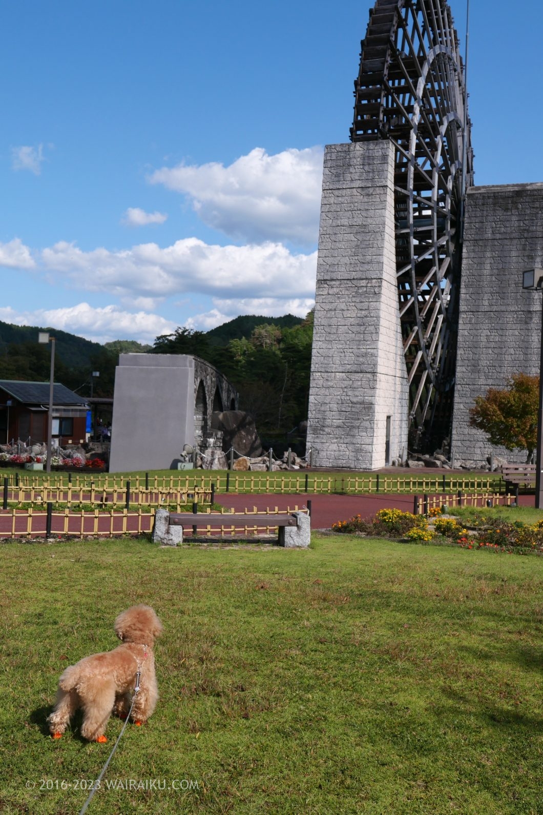道の駅 おばあちゃん市・山岡 犬連れ