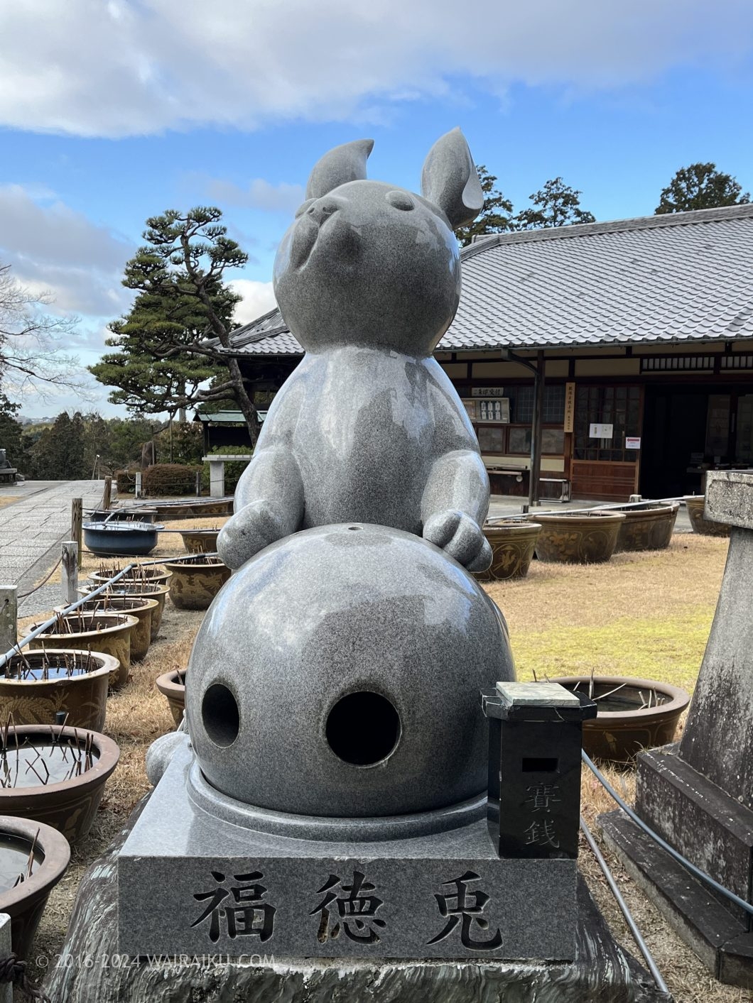 西国三十三所第十番札所　三室戸寺　狛兎